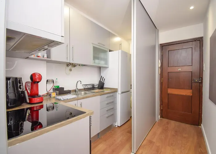 公寓 Charming Near Metro